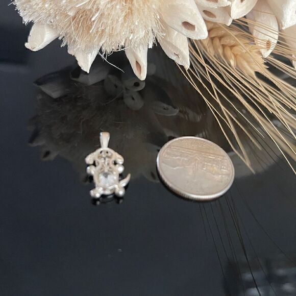 Sterling silver dog pendant CZ stone - Picture 3 of 4